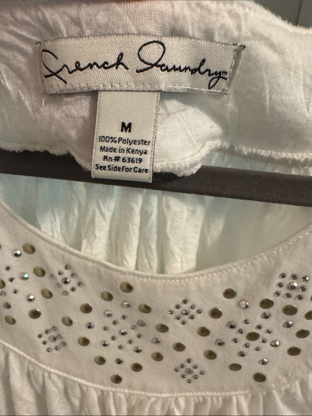 ⭐️French Laundry White Studded Sleeveless Crinkle Tank⭐️3/$25 - Picture 2 of 4